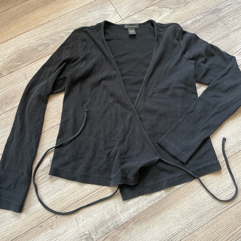 Vintage Banana Republic cross string shirt